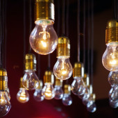 Wynalazki i wynalazcy - co wynaleźli Edison i Tesla?