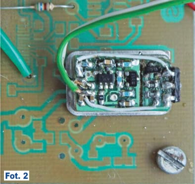Fot.2 Zmontowany układ termostatu do rezonatora kwarcowego