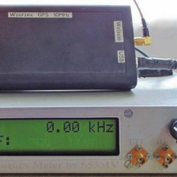 Akcesoria do częstościomierza cz.1 - generator wzorcowy/przełącznik sygnałów oraz generator termokompensowany 10MHz