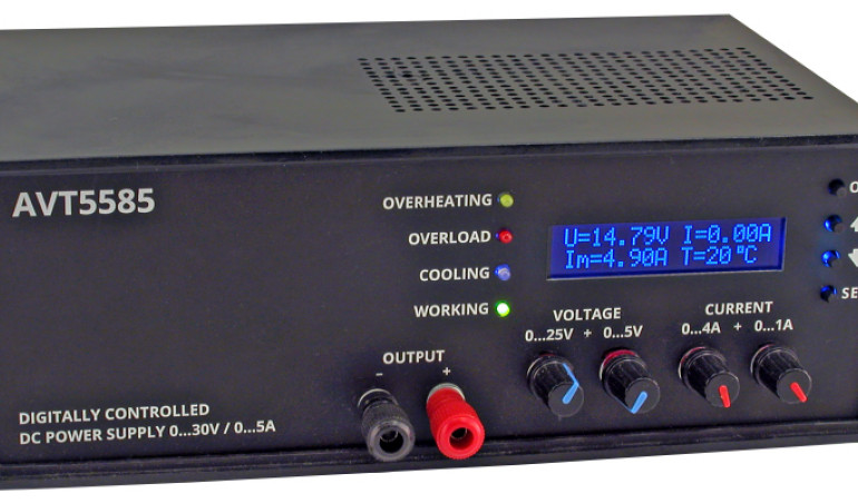 Zasilacz laboratoryjny 0...30 V/5 A ze sterowaniem mikroprocesorowym