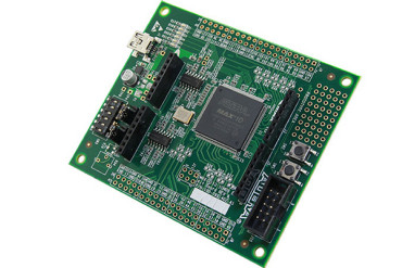 Zestaw ewaluacyjny MAX 10 FPGA Evaluation Kit firmy Intel do nieskomplikowanej nauki elektroniki cyfrowej w praktyce