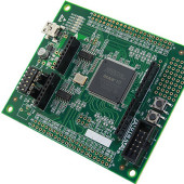 Zestaw ewaluacyjny MAX 10 FPGA Evaluation Kit firmy Intel do nieskomplikowanej nauki elektroniki cyfrowej w praktyce