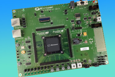 Zestaw ProASIC3 Starter Kit firmy Microsemi zawierający układ programowalny wykonany w technologii Flash