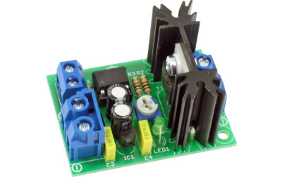 Sterownik płynnego rozjaśniania i wygaszania oświetlenia LED