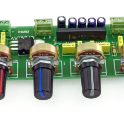 Przedwzmacniacz stereo z regulacją barwy dźwięku