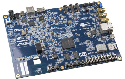 Funkcjonalna płytka z układem FPGA, czyli Max 10 Plus firmy Terasic
