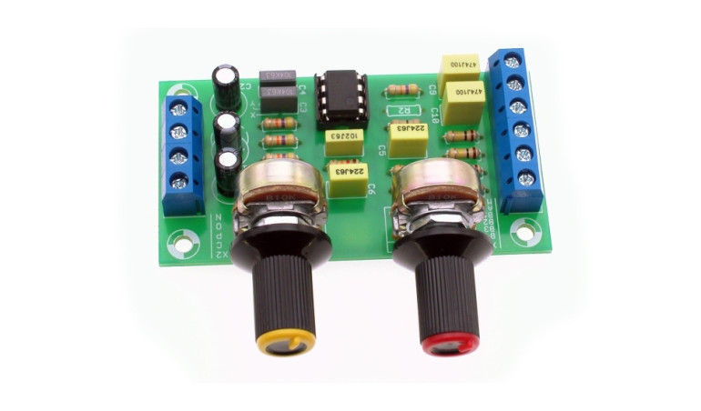 Przedwzmacniacz z regulacją barwy dźwięku