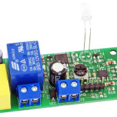 Włącznik oświetlenia z bramką optoelektroniczną