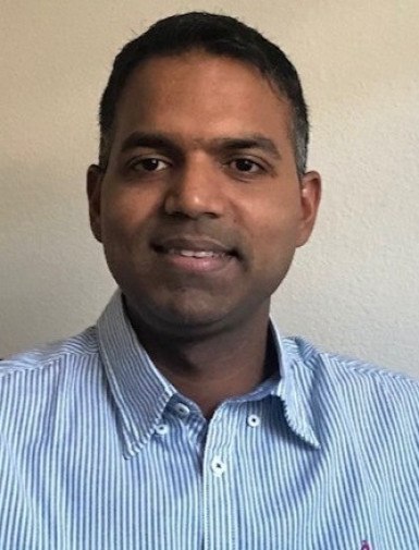 Pan Rakesh Renganathan - dyrektor ds. marketingu w dziale Power & Sensor Systems Division firmy Infineon Technologies