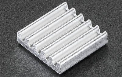 Płaski, aluminiowy radiator 3084 od Adafruit Industries
