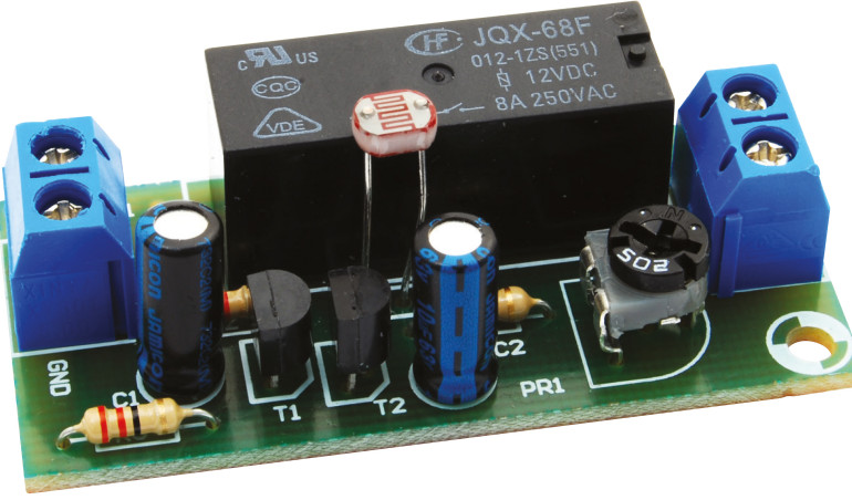 Automatyczny włącznik zmierzchowy