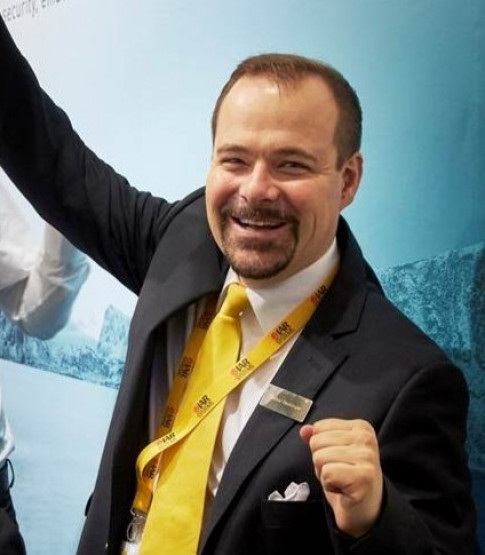 Pan Rafael Taubinger - Senior Product Marketing Manager w firmie IAR Systems