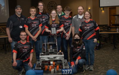 Dziesięciolecie wsparcia zawodów FIRST Robotics przez Digi-Key Electronics