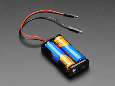 Mieszczący dwie baterie AA koszyczek 3858 od Adafruit Industries