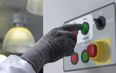 Przemysłowe, antybakteryjne przyciski Harmony od firmy Schneider Electric