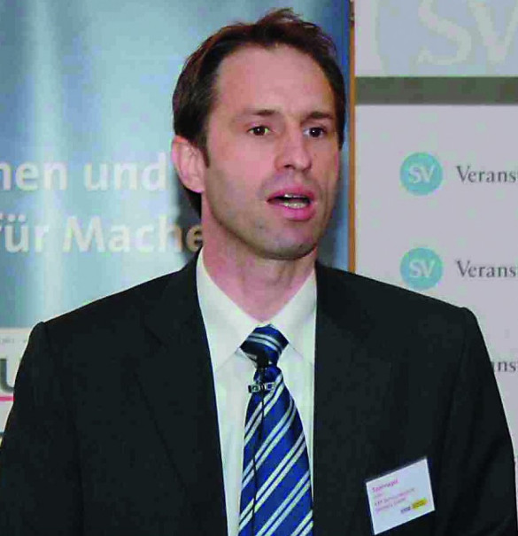 Pan Steffen Spannagel - wiceprezes i dyrektor generalny systemów ADAS w firmie NXP Semiconductors