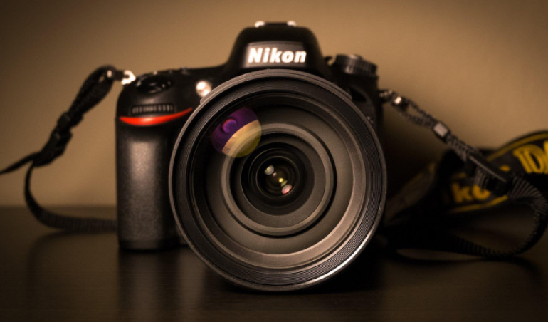 Szybka i skuteczna weryfikacja autentyczności zdjęć dzięki innowacyjnej funkcji firmy Nikon