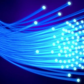 Nowy, światowy rekord szybkości transmisji danych na światłowodzie