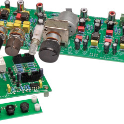 Przedwzmacniacz z regulacją barwy dźwięku o ultraniskich zniekształceniach