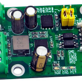 Zasilacz buforowy 5 V z uniwersalną ładowarką