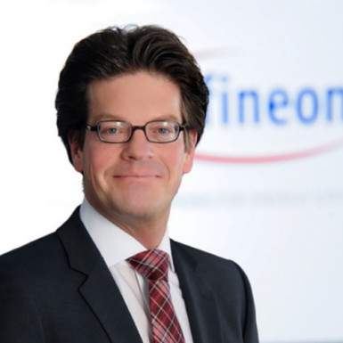 Pan Peter Schiefer - szef działu motoryzacji w firmie Infineon Technologies