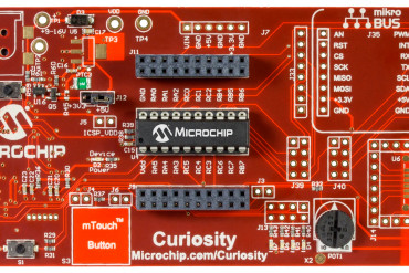 Wygraj uniwersalną płytkę ewaluacyjną Microchip Curiosity Development Board