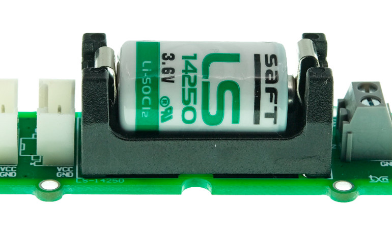 Licznik impulsów z podtrzymaniem bateryjnym