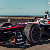 Wyścigi Formuły E na ładowarkach ABB zaprojektowanych w Polsce