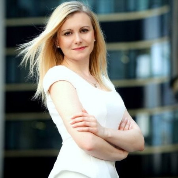 Pani Edyta Kocyk - prezes firmy SiDLY