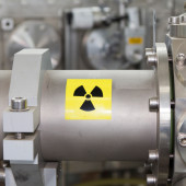 Zastosowanie komponentów rad-hard. Wpływ promieniowania na układy scalone i inne półprzewodniki