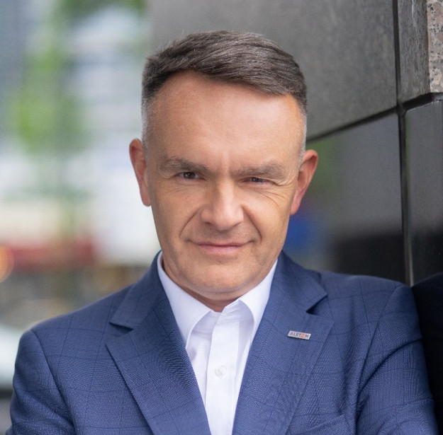 Pan Sławomir Cyza - dyrektor zarządzający firmy Alstom w Polsce, Ukrainie i krajach bałtyckich