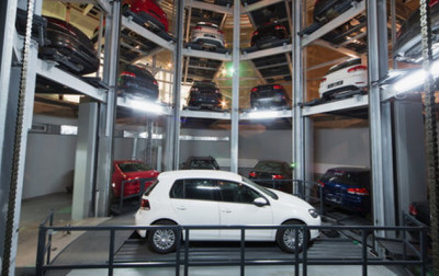 Firma Emitel zbuduje system inteligentnego zarządzania miejscami parkingowymi w Ostrowie Wielkopolskim