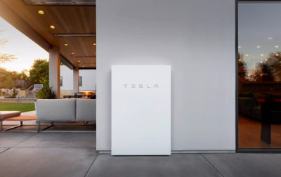 Fotowoltaiczny system baterii Powerwall firmy Tesla odpowiedzią na przerwy w dostawach prądu
