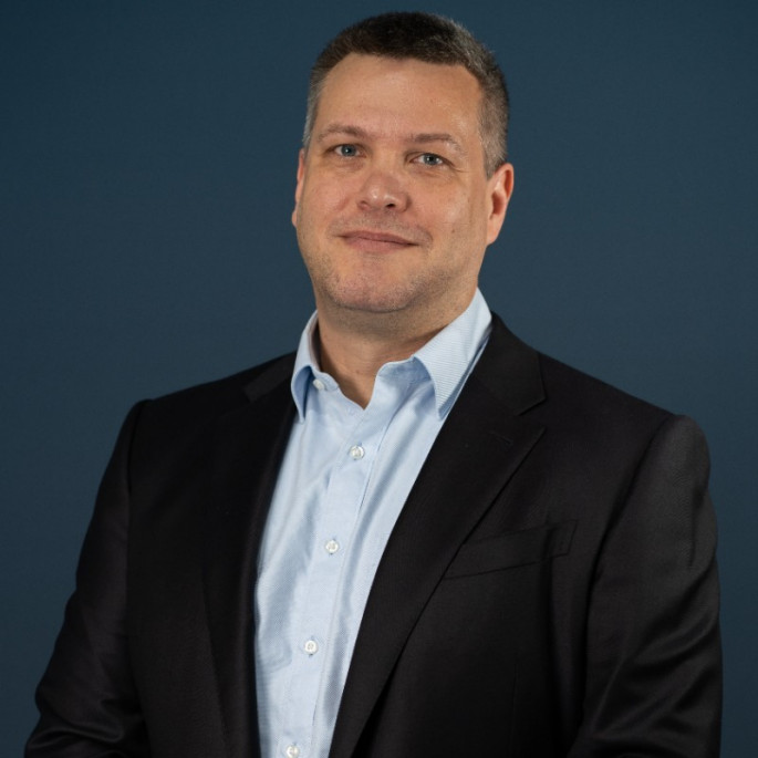 Pan Tommi Kauppinen - wiceprezes ds. kontroli maszyn i technologii w firmie Leica Geosystems