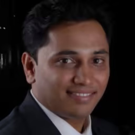 Pan Sandeep Krishnegowda - wiceprezes ds. marketingu i zastosowań w dziale Flash Solutions firmy Infineon Technologies