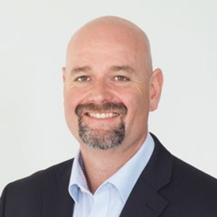 Pan Andrew Lee - dyrektor sprzedaży na region EMEA w firmie Sharp Electronics