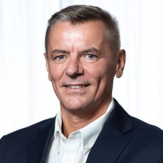 Pan Zbigniew Mądry - wiceprezes firmy AB