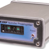 Przedwzmacniacz stereo z miniaturową lampą NuTube