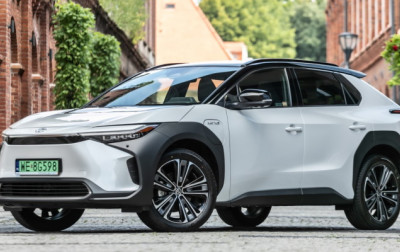 Już dostępny w Polsce: dwunapędowy pojazd elektryczny bZ4X firmy Toyota