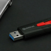 Innowacyjny pendrive USB 3.2 Gen2 firmy Platinet