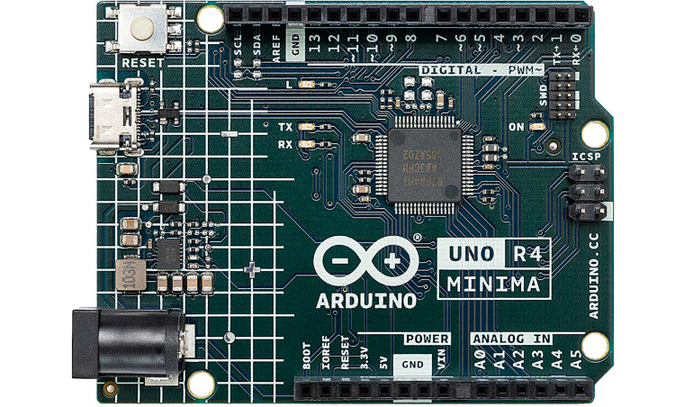 Arduino UNO R4 Minima - wydajna i nowoczesna, ale...