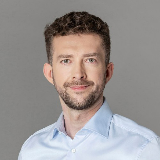 Pan Michał Ziółkowski - dyrektor ds. technicznych w firmie Play