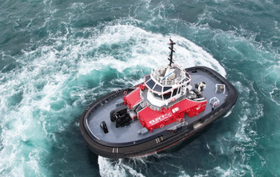 Małe, elektryczne holowniki zmieniają branżę morską