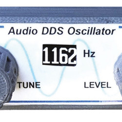 Kieszonkowy generator audio DDS stabilizowany kwarcem