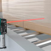 Prostopadłościenne czujniki fotoelektryczne z serii R202 firmy Pepperl+Fuchs: nowy standard do przeładunku materiałów