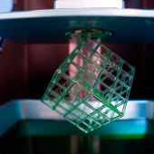 Technika spiekania laserowego w produkcji obudów dla elektroniki. Produkcja obudów nie tylko z tworzyw sztucznych