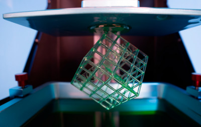 Technika spiekania laserowego w produkcji obudów dla elektroniki. Produkcja obudów nie tylko z tworzyw sztucznych