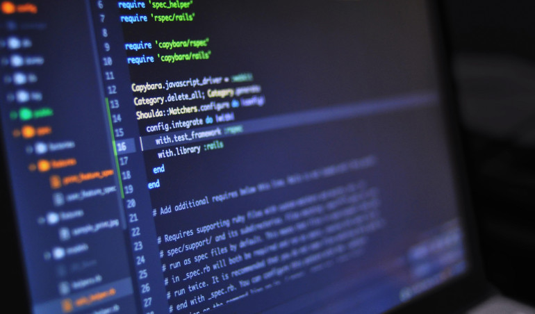 Czy warto samodzielnie skonfigurować własny serwer VPN? Plusy i minusy