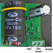 Zasilanie zegara z wykorzystaniem superkondensatora i małego panelu solarnego