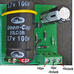 Zasilanie zegara z wykorzystaniem superkondensatora i małego panelu solarnego